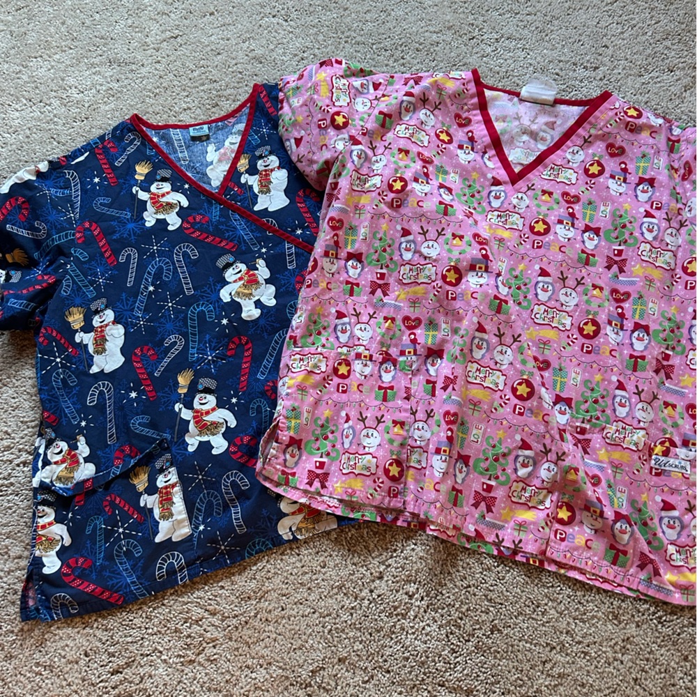 2 Scrub Tops Frosty and Snowmen